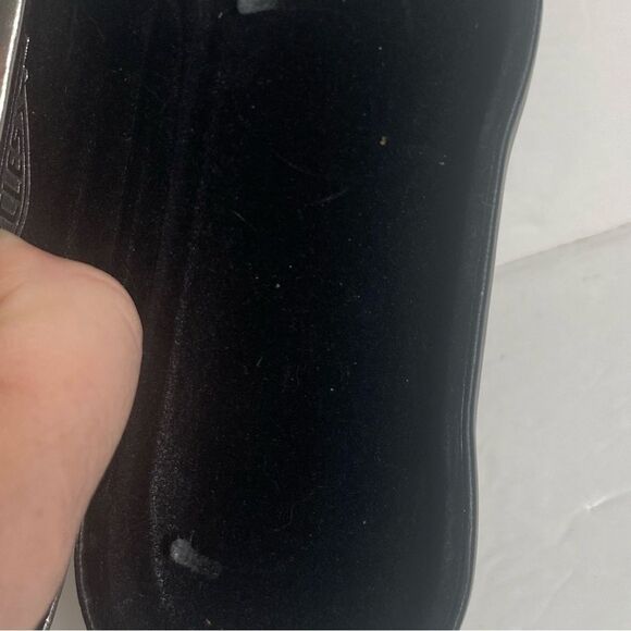 Harley-Davidson Silver and Black Hinged Hard Eyeglass Case - Picture 6 of 12